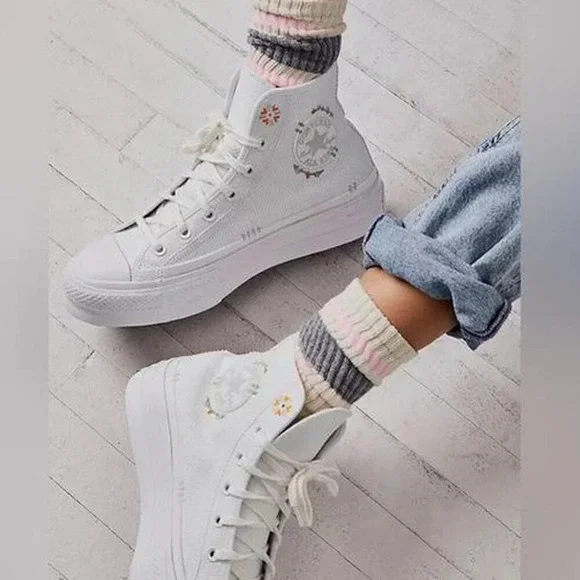 Converse Chuck Taylor All Star Lift Embroidery Hightop Platform Sneakers Sz 10.5 - Picture 2 of 16